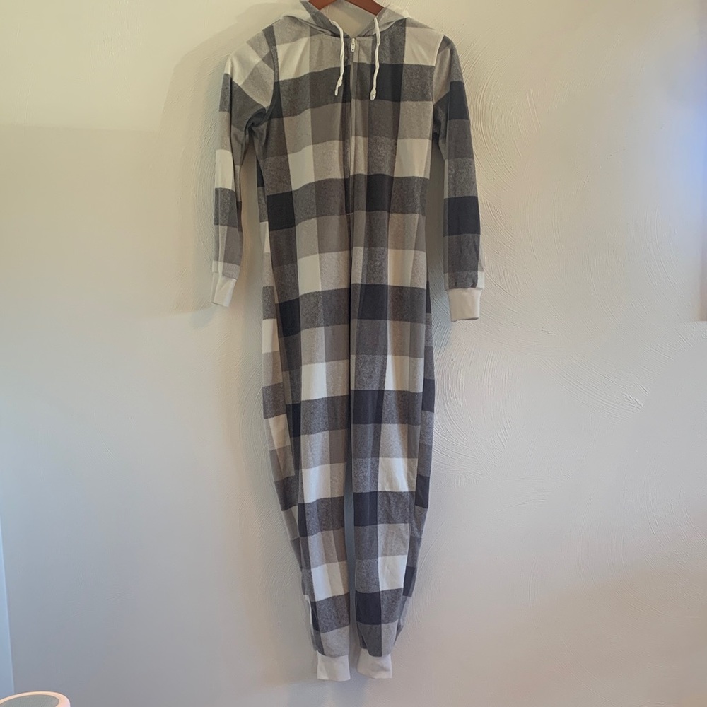 Old Navy Women's Plaid Pajama Onesie - Gray and Cream